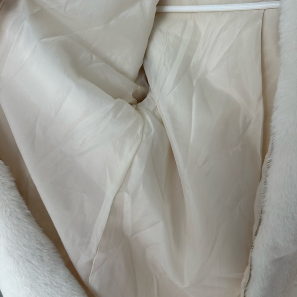 Women's creamy white coat. incredibly soft and warm.PRIMARK 2XS  (L69) - Picture 14 of 15
